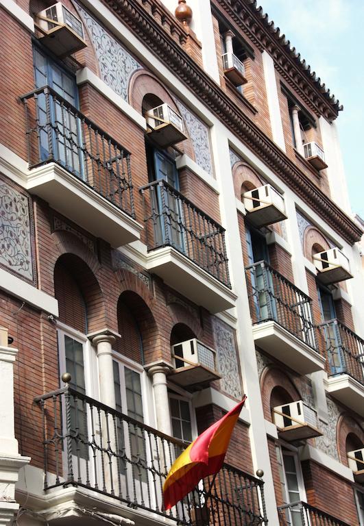 Hostal Union Campana Siviglia Esterno foto